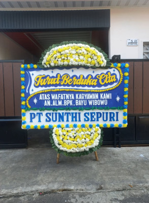 Papan Bunga Duka di Kikim Barat